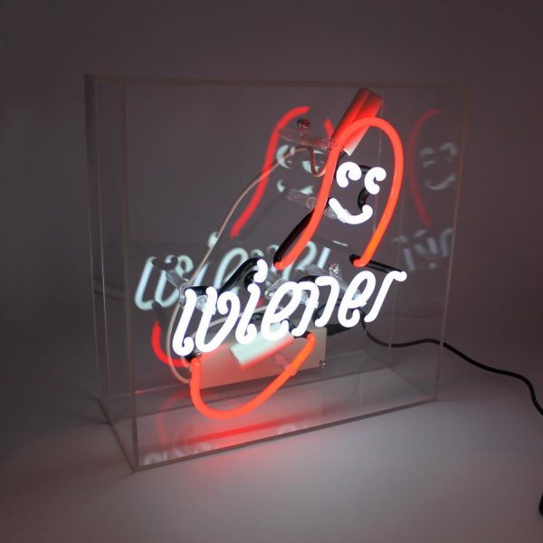 Weiner_900x