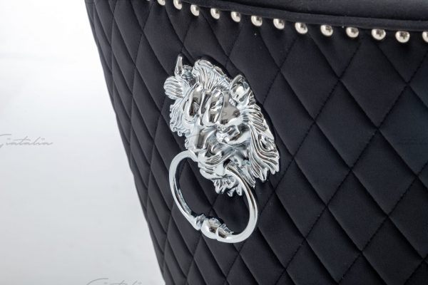 Black Chelsea Lion Barstool