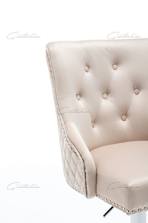 Cream Chelsea Lion Barstool